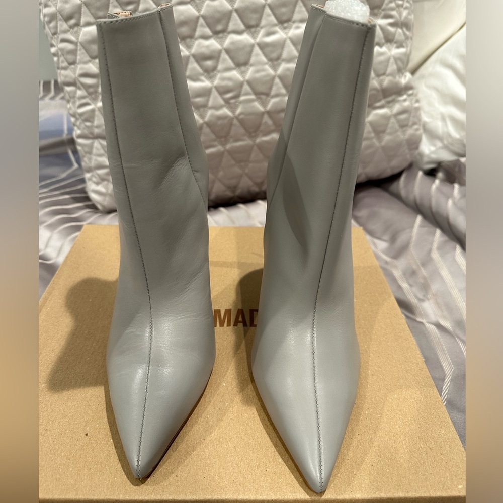 Steve Madden Halena Light Grey Leather Boots
